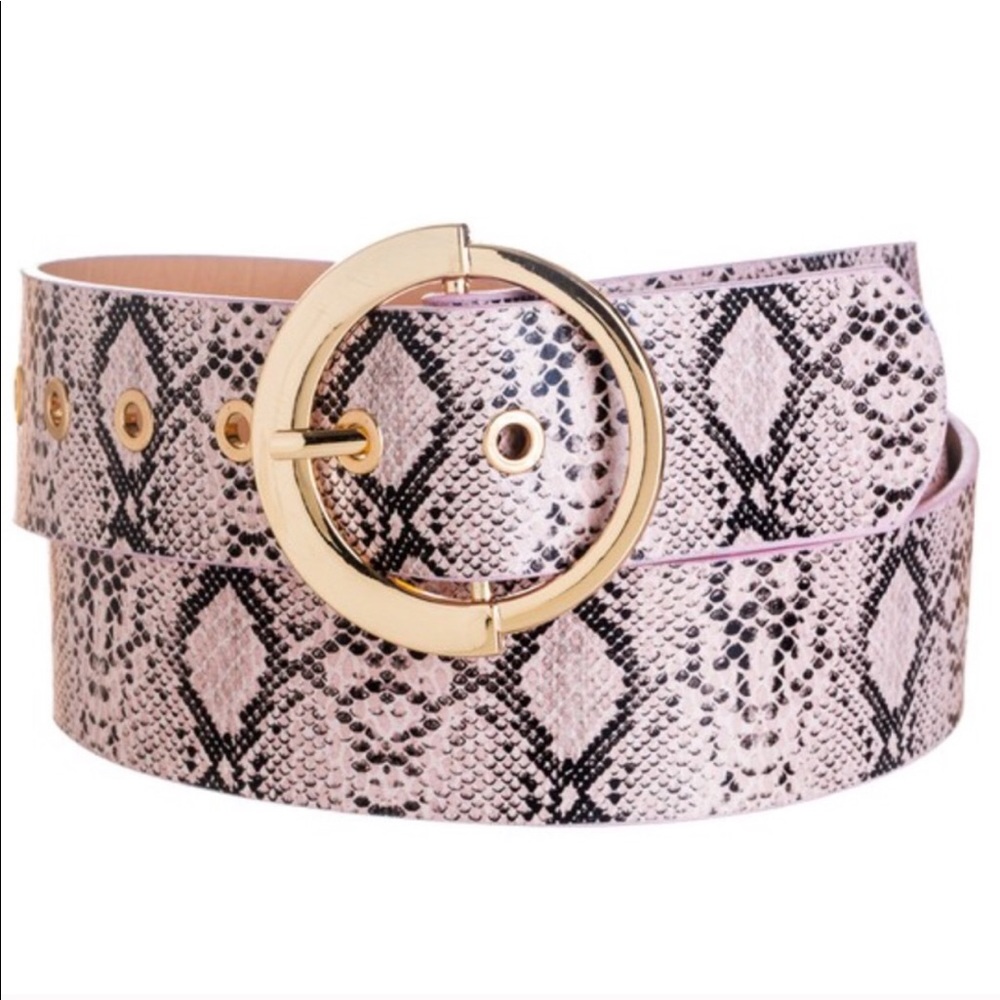 LAST TWO‼️Vegan leather snakeskin belt!